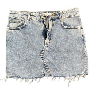 H&M Jeans Skirt, Size 4 US, Blue Jeans